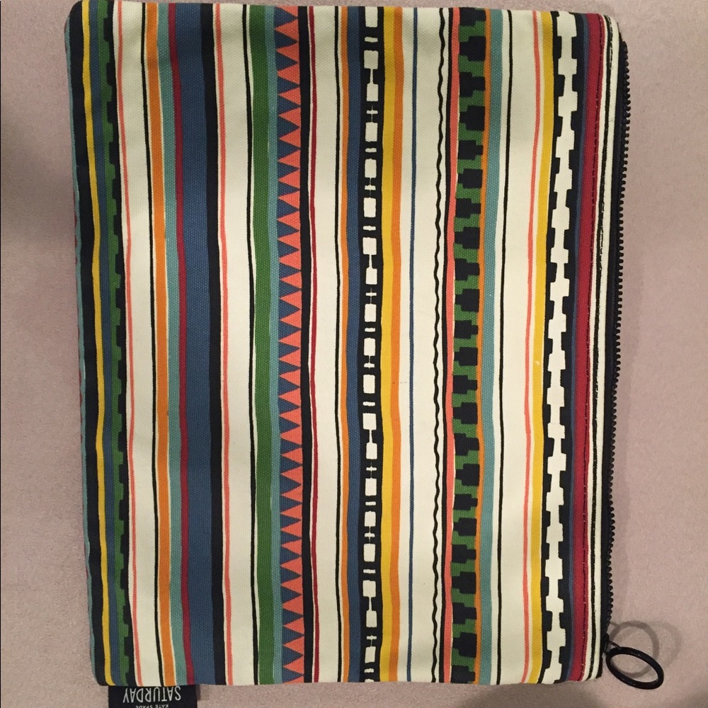 Kate Spade Pouch